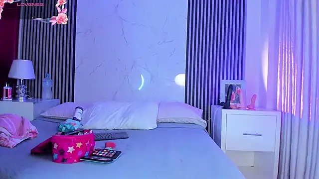 JackAndRosse  online show from September 25, 2025, 12:53 pm