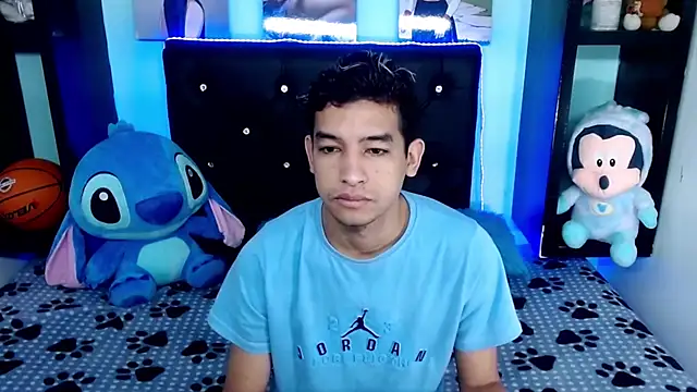 x oliver x online show from September 12, 2025, 4:56 am