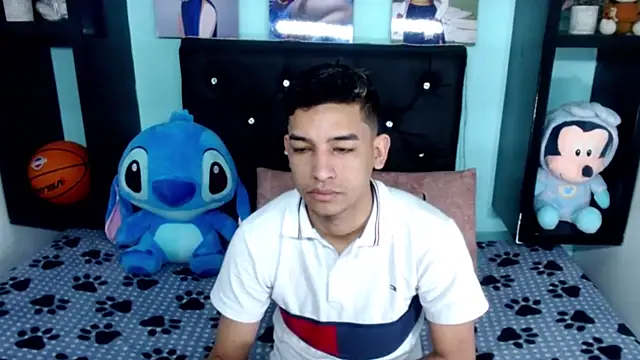 x oliver x online show from September 19, 2025, 4:03 am