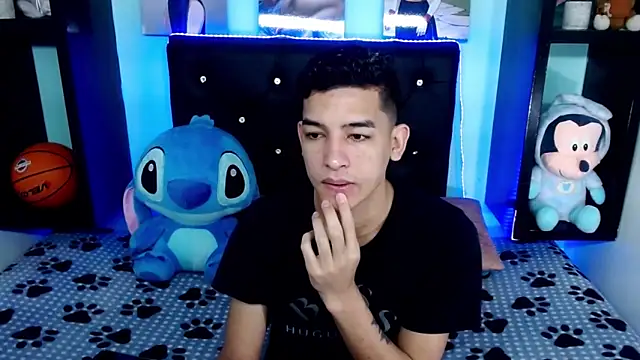 x oliver x online show from September 21, 2025, 4:25 am