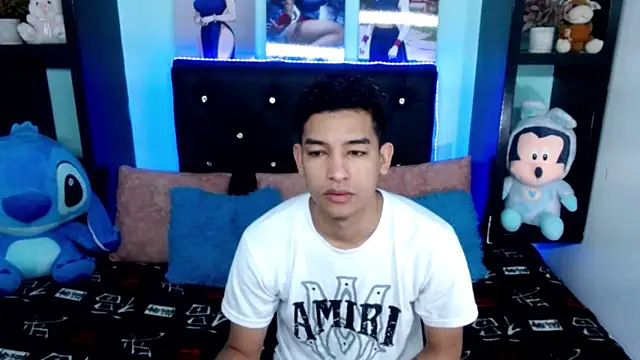 x oliver x online show from October 9, 2025, 4:10 am