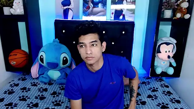 x oliver x online show from November 9, 2025, 3:05 am