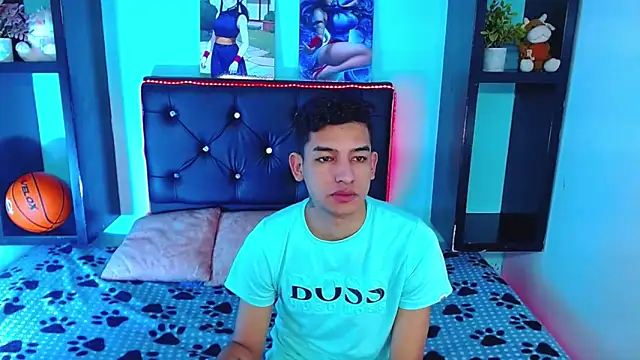 x oliver x online show from November 28, 2025, 3:53 am