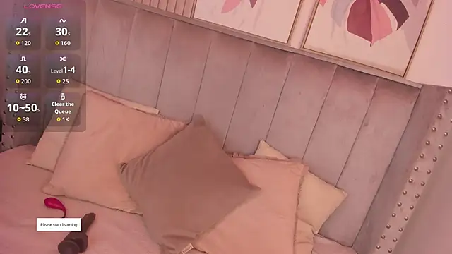 Seshat Hitt online show from November 30, 2025, 4:05 am