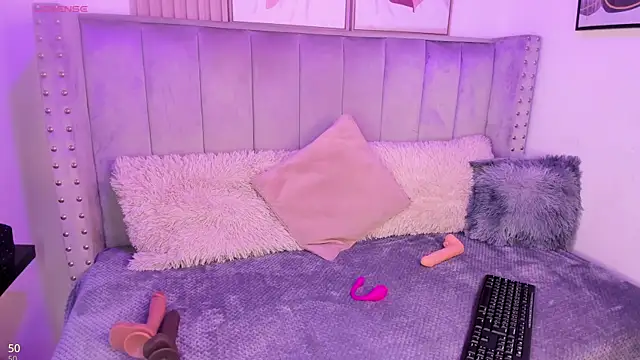 Seshat Hitt online show from April 28, 2026, 3:22 am