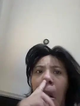 Snapshot of Nia_Desire chatting on May 29, 2026, 6:11 am Nia Desire online show from May 29, 2026, 6:11 am