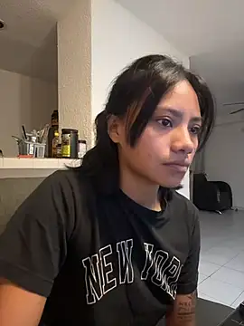 Snapshot of Nia_Desire chatting on July 15, 2026, 8:08 am Nia Desire online show from July 15, 2026, 8:08 am