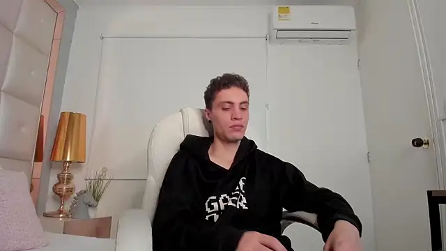 dark sun302 online show from September 20, 2025, 9:16 pm