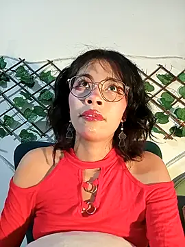 dolliette24 online show from April 5, 2026, 11:24 pm