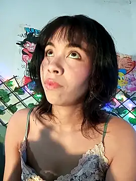 Snapshot of dolliette24 chatting on May 3, 2026, 8:48 pm dolliette24 online show from May 3, 2026, 8:48 pm