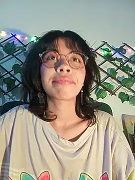 Snapshot of dolliette24 chatting on May 27, 2026, 5:48 am dolliette24 online show from May 27, 2026, 5:48 am