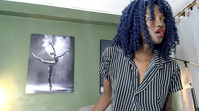 Evaa 18 online show from September 10, 2025, 5:35 pm