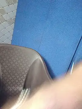 Snapshot of SonY-CaM2 chatting on May 29, 2026, 8:29 pm SonY-CaM2 online show from May 29, 2026, 8:29 pm