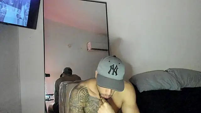 ThiagoLugo online show from September 14, 2025, 6:40 pm