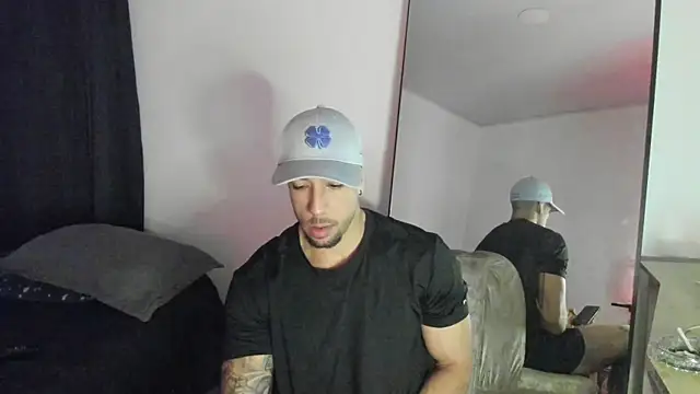 ThiagoLugo online show from October 7, 2025, 3:14 am