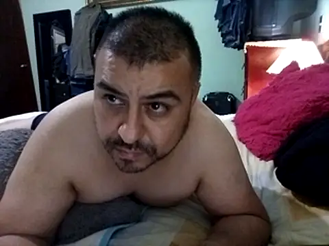 Snapshot of romiroom chatting on July 15, 2026, 7:57 am romiroom online show from July 15, 2026, 7:57 am