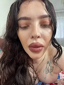 Hannah xBaby online show from November 23, 2025, 9:53 am