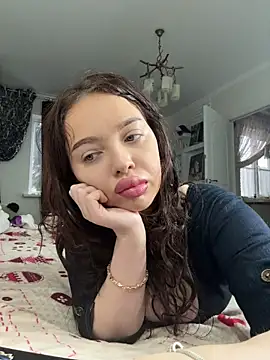 Hannah xBaby online show from January 9, 2026, 11:46 am