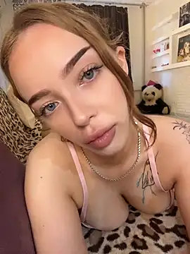 Hannah xBaby online show from June 22, 2026, 10:56 am