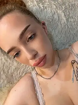 Hannah xBaby online show from July 3, 2026, 12:00 pm