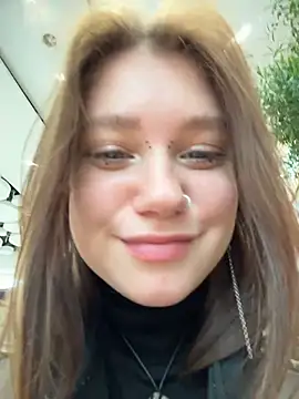 Snapshot of lucy-joy chatting on May 1, 2026, 7:46 am lucy-joy online show from May 1, 2026, 7:46 am