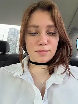 Snapshot of lucy-joy chatting on May 16, 2026, 9:17 am lucy-joy online show from May 16, 2026, 9:17 am