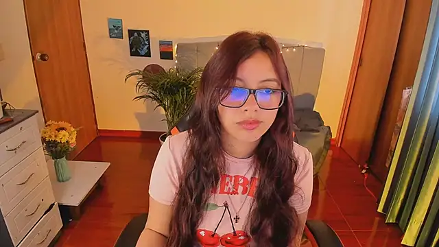 Verolake online show from September 9, 2025, 6:29 pm