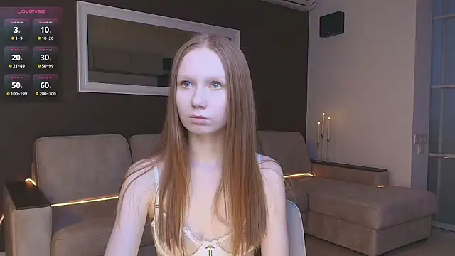 FoxyMira online show from March 27, 2026, 4:07 pm