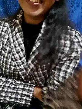 AnkitaDevi online show from November 30, 2025, 3:32 am