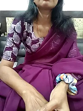 Yourhotsweetgirl online show from November 11, 2025, 3:39 am