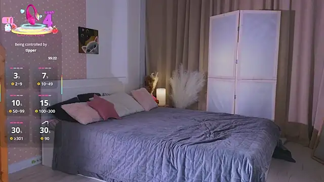 AvrilLeMell online show from October 12, 2025, 9:03 pm