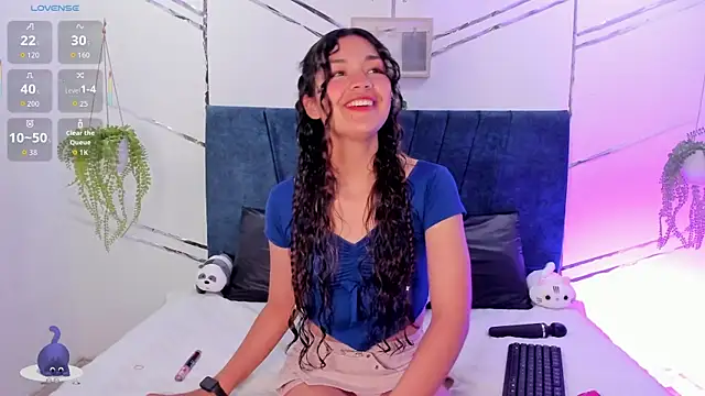 Camilla Miller01 online show from November 12, 2025, 9:14 pm