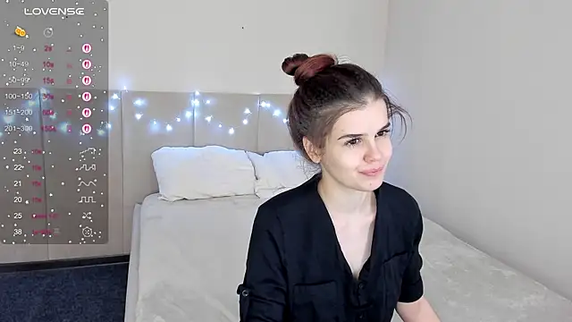 Infinity Ti online show from December 23, 2025, 1:47 am