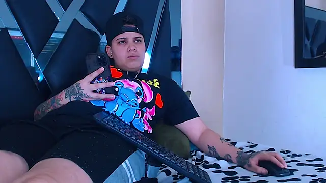 karla sexy21 online show from December 1, 2025, 4:39 am