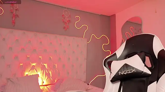 Megan  cole1 online show from January 10, 2026, 3:41 am