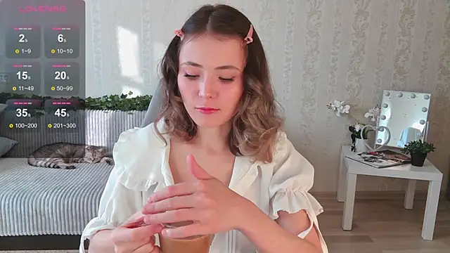 ArleneThomas online show from September 17, 2025, 1:02 pm