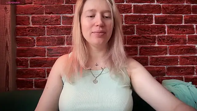 CitrusBlissss online show from November 11, 2025, 2:22 am