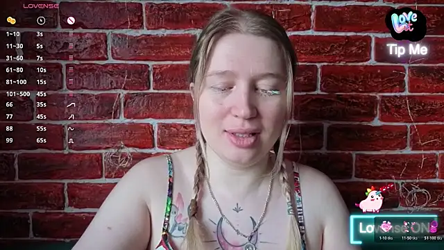 CitrusBlissss online show from May 1, 2026, 1:10 am