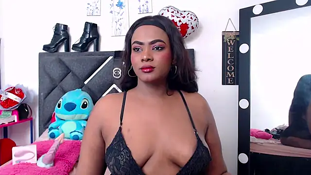 NatashaBella online show from September 29, 2025, 8:02 pm