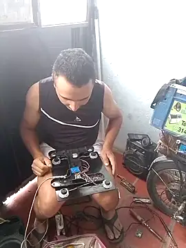 miroqui143 online show from November 13, 2025, 3:55 pm