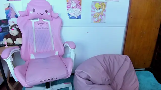 mahina01 online show from October 11, 2025, 5:00 pm