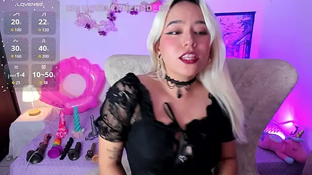 Snapshot of Nataliahenao69 chatting on May 10, 2026, 10:15 pm Nataliahenao69 online show from May 10, 2026, 10:15 pm