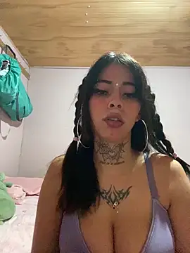 Snapshot of kiittyselenita chatting on May 7, 2026, 2:06 am kiittyselenita online show from May 7, 2026, 2:06 am