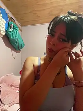 Snapshot of kiittyselenita chatting on May 10, 2026, 1:22 am kiittyselenita online show from May 10, 2026, 1:22 am