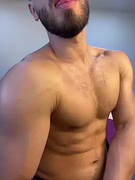 MaxDell online show from April 23, 2026, 7:38 pm