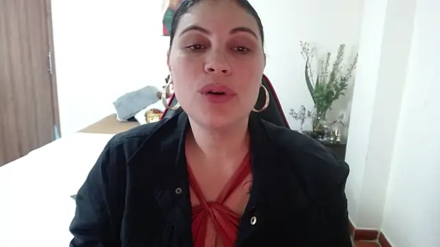 Secret Bella online show from October 11, 2025, 11:42 am