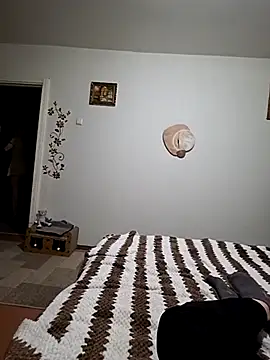 EllaDreams online show from November 16, 2025, 3:28 pm