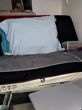 Volcaniiia online show from April 19, 2026, 6:10 pm