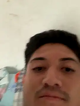 PerraAsquerosa  online show from September 29, 2025, 1:38 pm