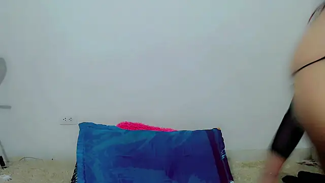 samanthaa hot  online show from February 24, 2026, 7:45 pm